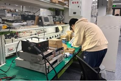蘇文電能科技股份董事長施小波一行到訪電氣工程學院