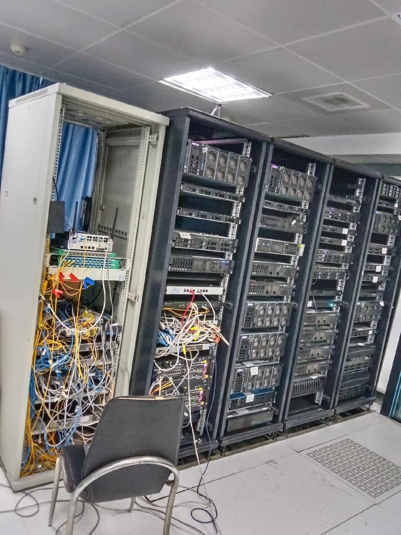 成都電氣施工專家王師傅的抖音 用電安全與智能家居新視角